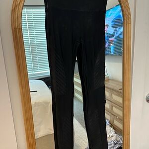 Black Women's Pants